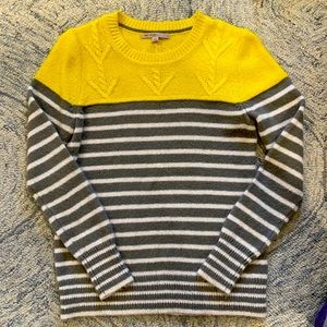 Gap sweater